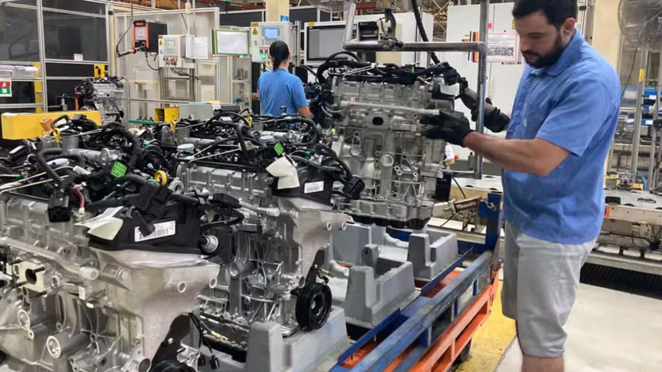 Volkswagen's factory in São Carlos produces one engine every 33 seconds and uses more than 150 checks to maintain a minimum failure rate. (Image; Press/Volkswagen)