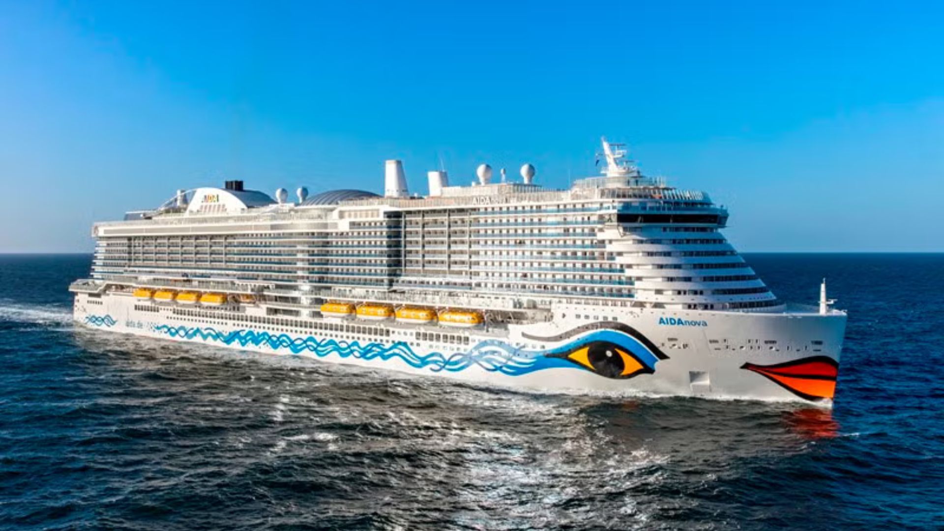 Conheça o AIDAnova, navio gigante de 337 metros movido a GNL com 20 decks, 15 piscinas e estrutura de cidade flutuante da AIDA Cruises. (Imagem: divulgação)