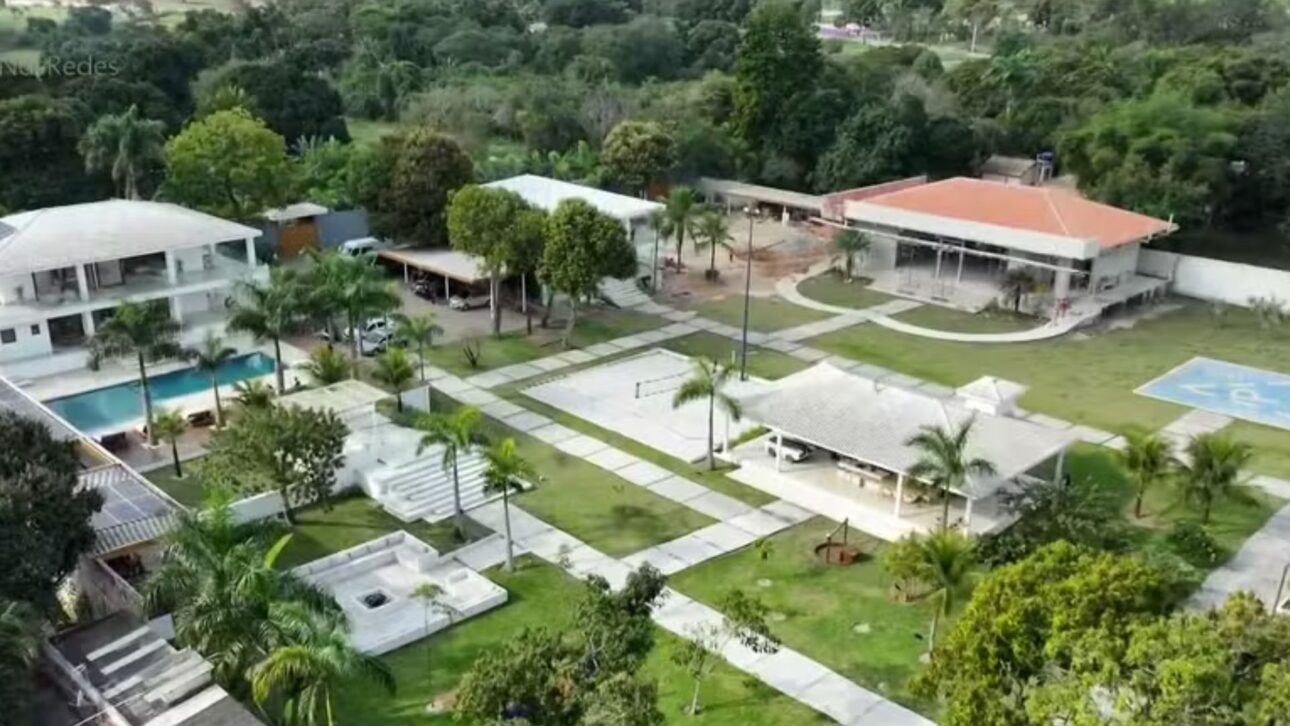 Nicole Bahls’ site in Itaboraí has 20,000 m², more than 80 animals, a helipad, a private chapel, a garden, and a leisure structure that stands out on social media. (Image: reproduction/ SBT)
