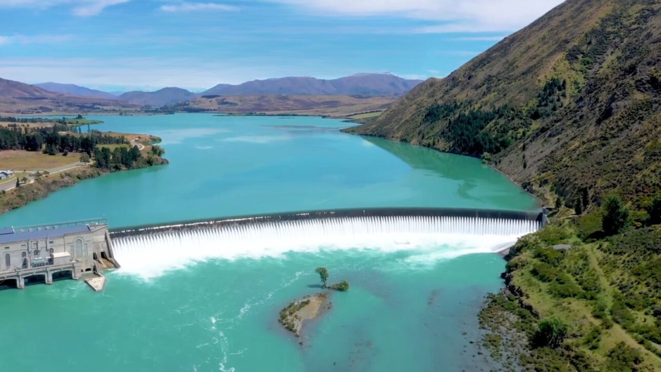 The Grande Amazônia Aquifer System holds over 150 quadrillion liters of fresh water and is four times larger than the Guarani Aquifer.