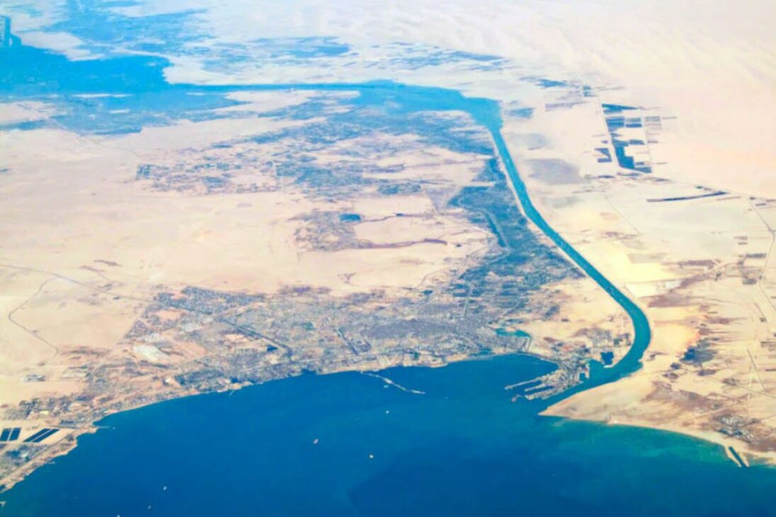 gigantic artificial wound in Egypt, the Suez Canal connects the Mediterranean Sea to the Red Sea, shortens routes between Europe and Asia and sustains a critical part of world trade.
