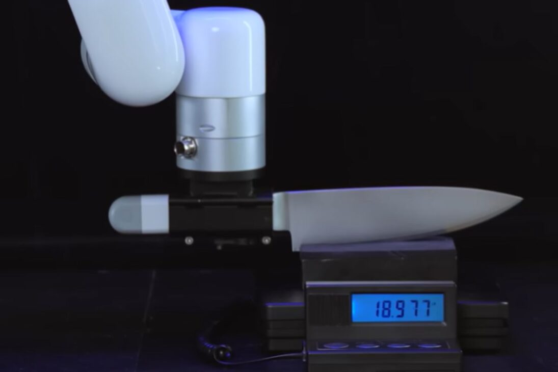 Ultrasonic knife uses high-frequency vibrations to cut with a dull edge, discussing knife sharpening and cutlery in the kitchen.