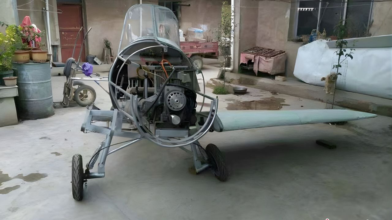 Without ever having attended an aviation school, a Chinese farmer spent years studying aerodynamics on his own and finished building a motorcycle engine-powered airplane on his rooftop