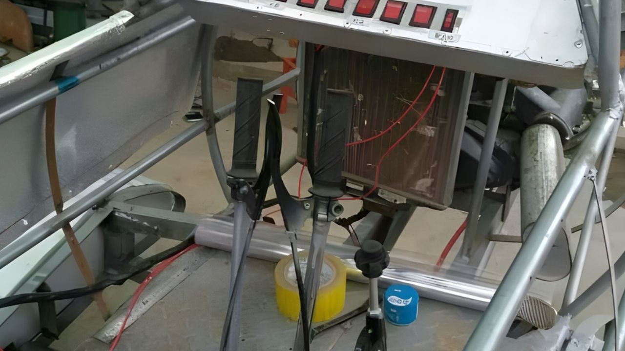 Without ever having attended an aviation school, a Chinese farmer spent years studying aerodynamics on his own and finished building a motorcycle engine-powered airplane on his rooftop