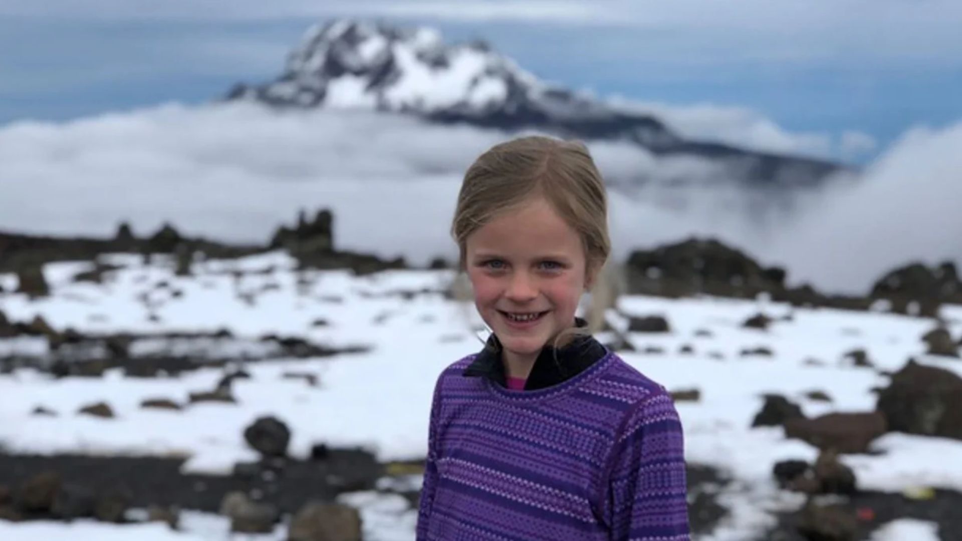 Jovens recordistas mundiais em colagem inspiradora