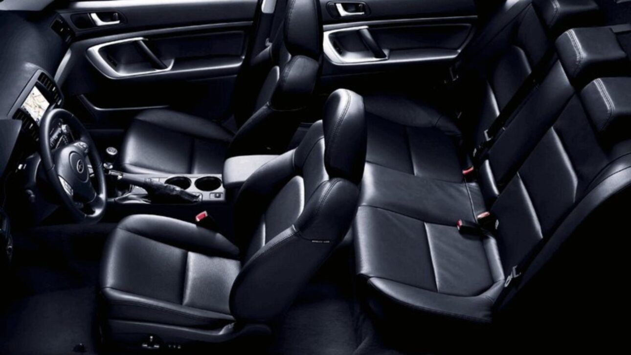 Subaru Legacy 3.0R Interior Featured Executive Car Finishing and Equipment