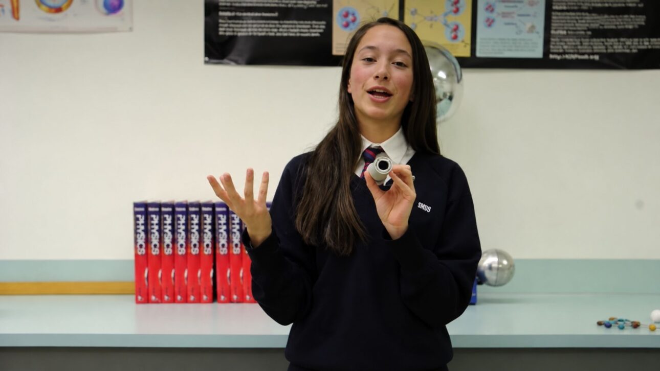 At 15, Canadian Girl Invents Battery-Free Flashlight Using Body Heat to Power an LED for Over 20 Minutes, Wins Google Science Fair with a $26 Prototype